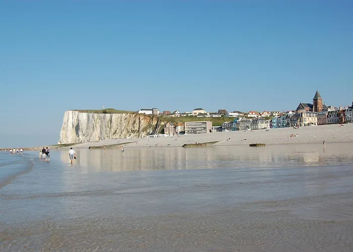 La Vue 1 A 2 Pers Avec Vue Panoramique 100 M Velos Fournis Petit Dejeuner En Option Mers-les-Bains